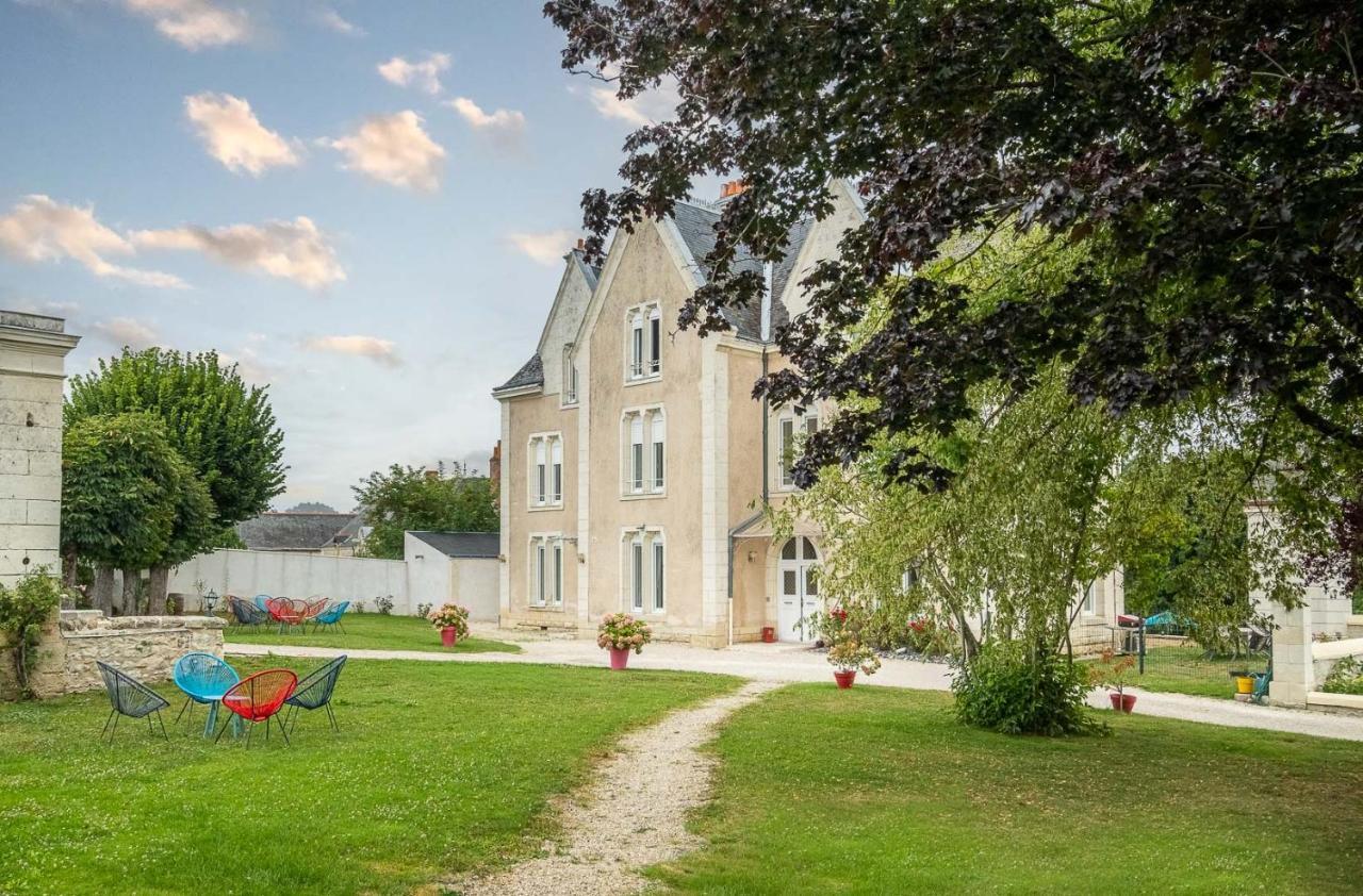 Manoir Des Bertinieres Hotel Cravant-les-Coteaux Exterior photo